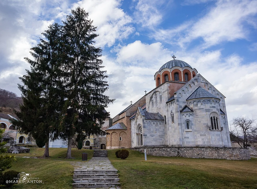 Монастырь Студеница: жемчужина средневековой сербской культуры