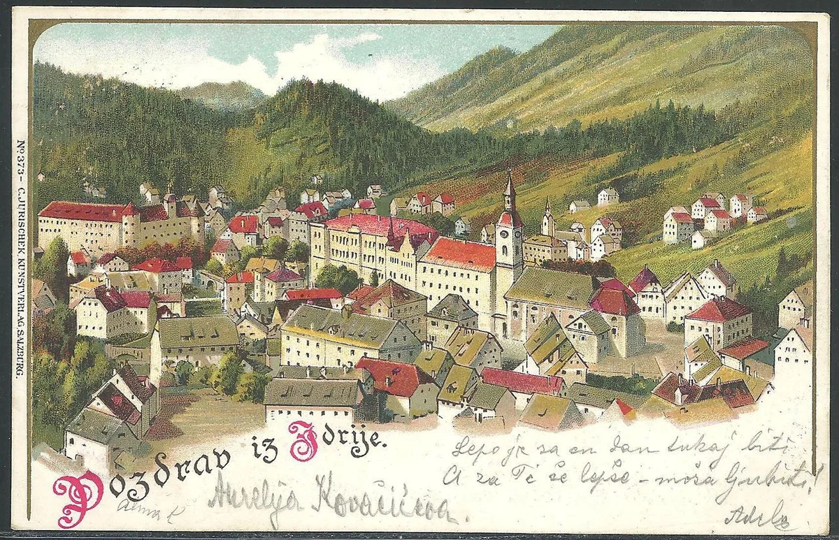 Идрийское кружево ручной работы на коклюшках