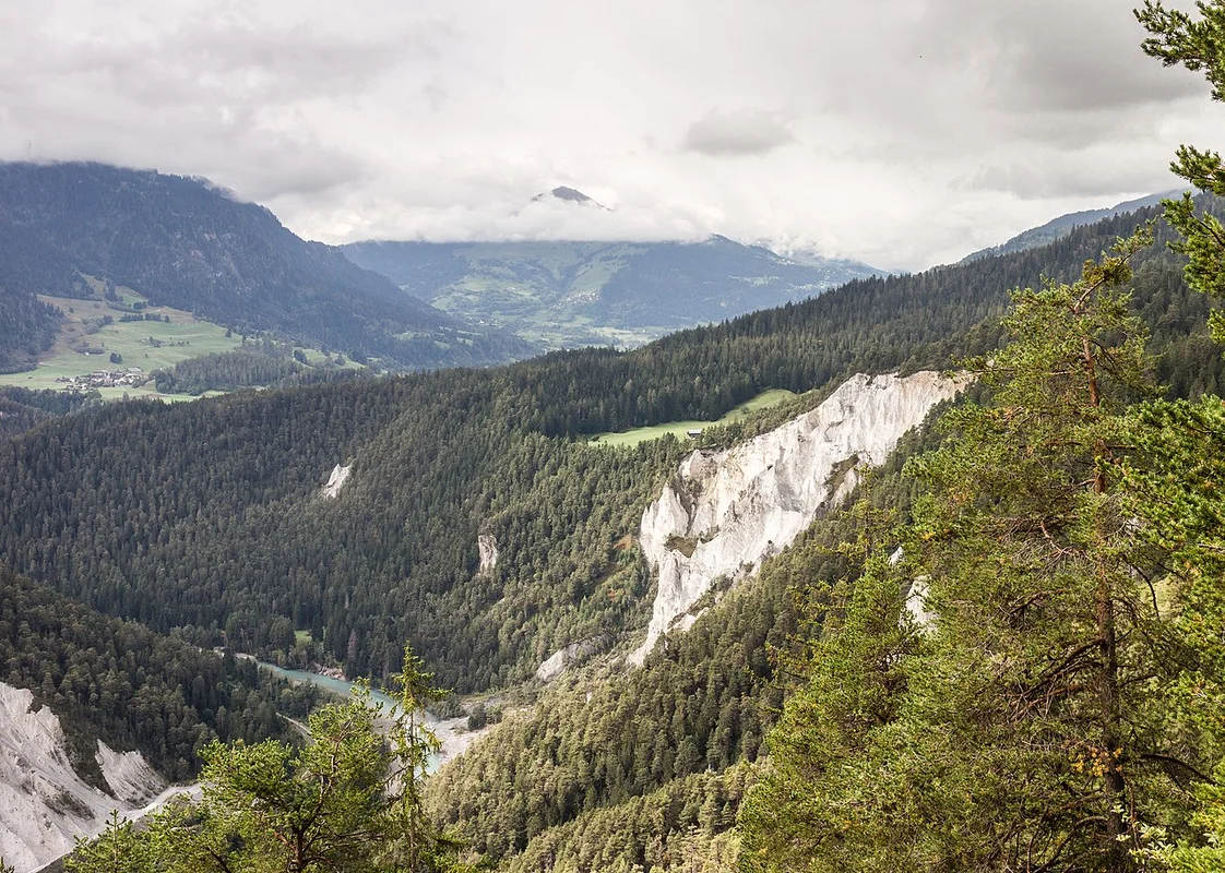 Суперпайп олимпийского размера в сноупарке LAAX на станции Crap Sogn Gion