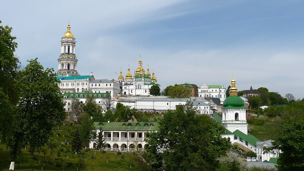 Гастрономічний Київ: вареники, борщ і крафт-пиво — де поїсти як справжній українець