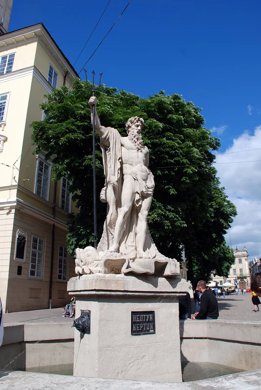 Чашка густого горячего шоколада в львовском кафе