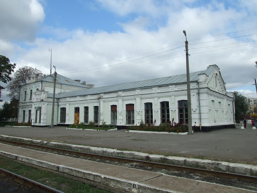 Каменный мост и водопады в парке Софиевка