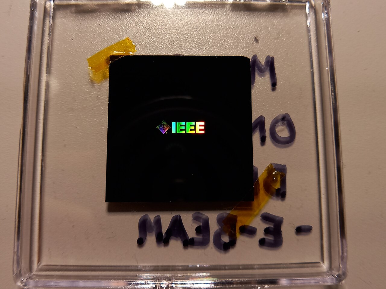 Революція в квантових обчиссаннях: перший кремніївовий процесор для туристичний технологій майбутнього