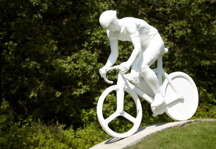 Пам'ятник велосипедисту