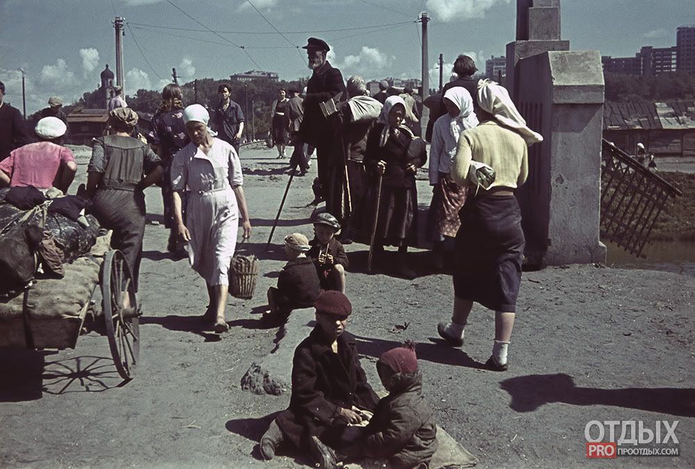 15000000 Kharkov times of German occupation in color